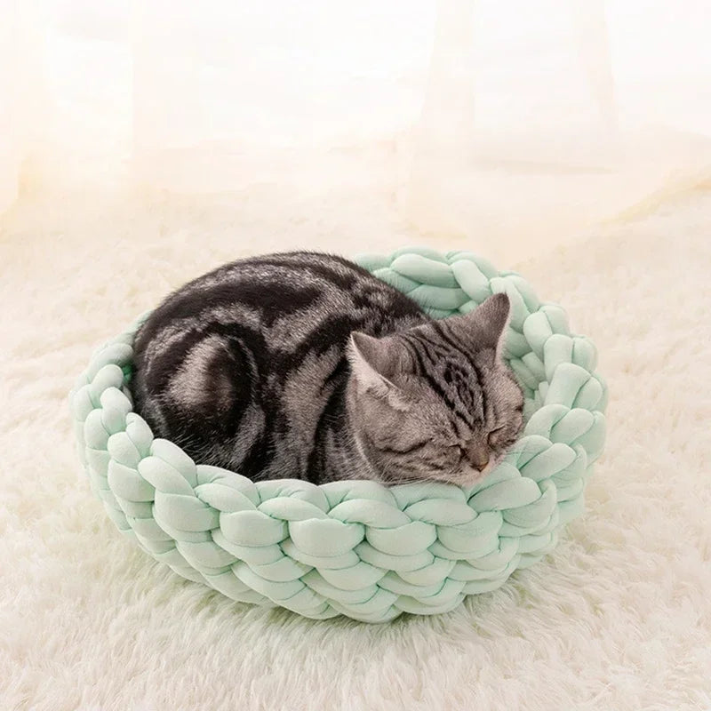 WoolPet™ - Woven Round Soft Pet Bed