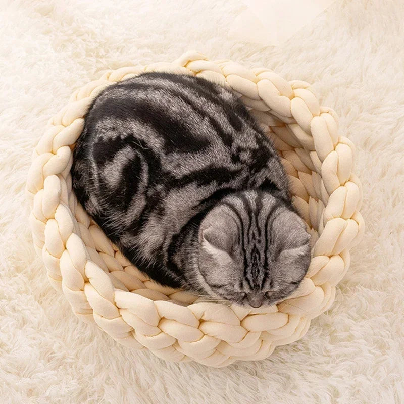 WoolPet™ - Woven Round Soft Pet Bed